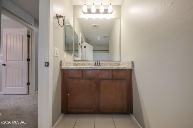 8754 N Mugho Pine Trail, Tucson, AZ 85743