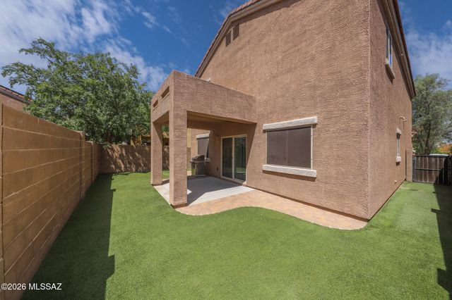 8754 N Mugho Pine Trail, Tucson, AZ 85743