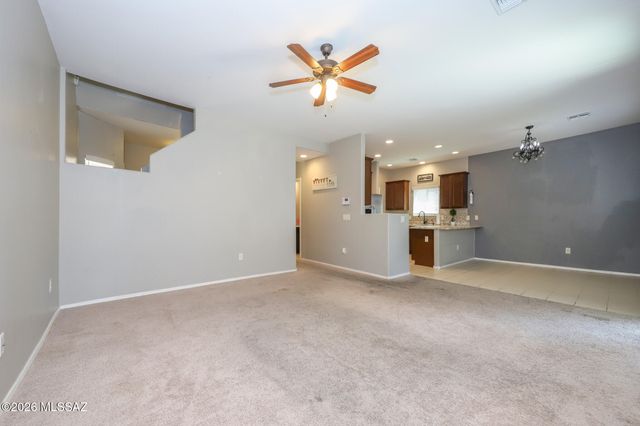 8754 N Mugho Pine Trail, Tucson, AZ 85743
