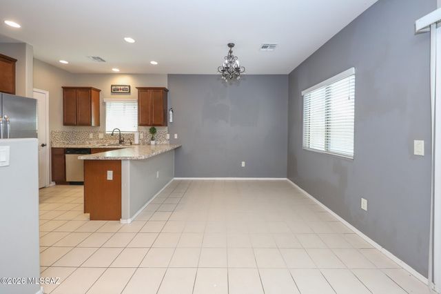 8754 N Mugho Pine Trail, Tucson, AZ 85743