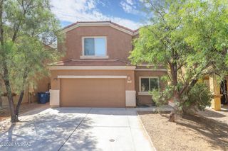 8754 N Mugho Pine Trail, Tucson, AZ 85743