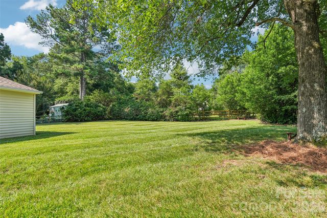 11616 Parks Farm Lane, Charlotte, NC 28277