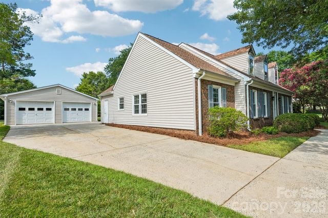 11616 Parks Farm Lane, Charlotte, NC 28277