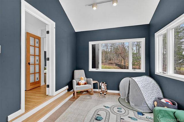 16 Oxford Springs Road, Chester, NY 10918