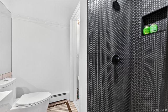 16 Oxford Springs Road, Chester, NY 10918