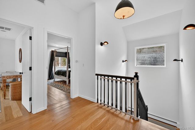 16 Oxford Springs Road, Chester, NY 10918