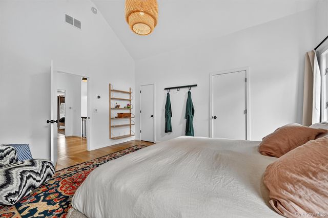 16 Oxford Springs Road, Chester, NY 10918