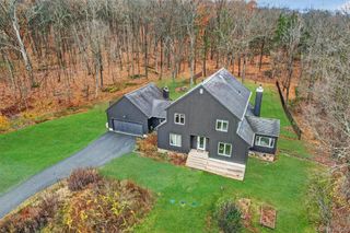 16 Oxford Springs Road, Chester, NY 10918