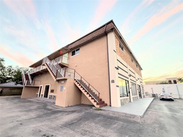 2950 Griffin Rd 3, Dania Beach, FL 33312