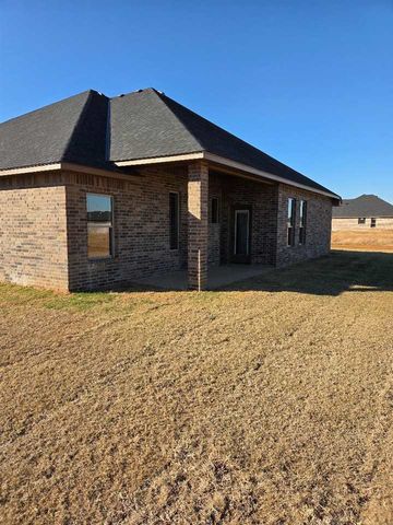 5632 NE Minnow Ln, Elgin, OK 73538