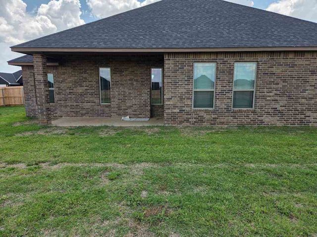 5632 NE Minnow Ln, Elgin, OK 73538