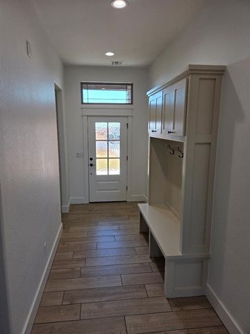 5632 NE Minnow Ln, Elgin, OK 73538