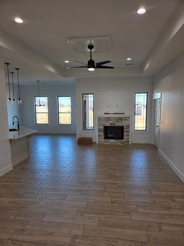 5632 NE Minnow Ln, Elgin, OK 73538