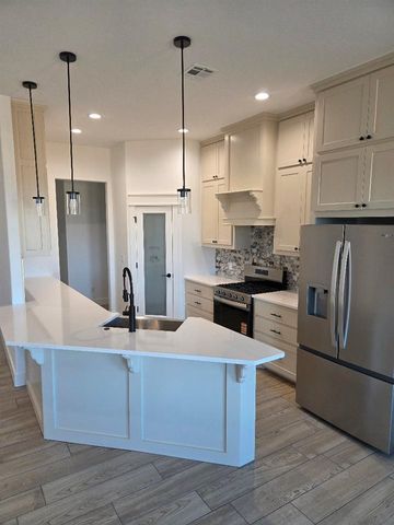 5632 NE Minnow Ln, Elgin, OK 73538