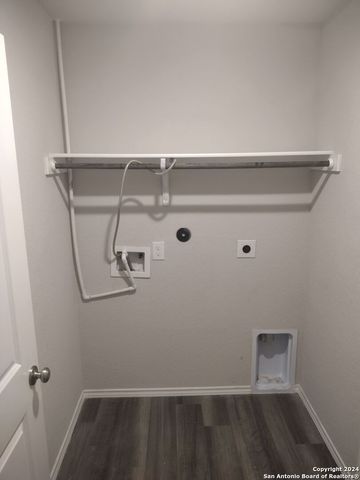 7722 BLUE GULF DR, San Antonio, TX 78222