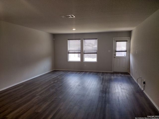 7722 BLUE GULF DR, San Antonio, TX 78222