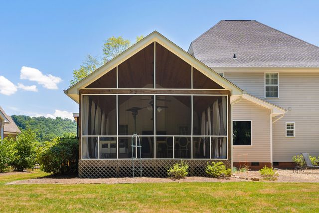 2911 Stage Run, Hixson, TN 37343