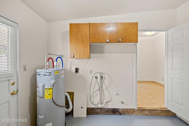 2117 Skyway Drive, Las Cruces, NM 88001
