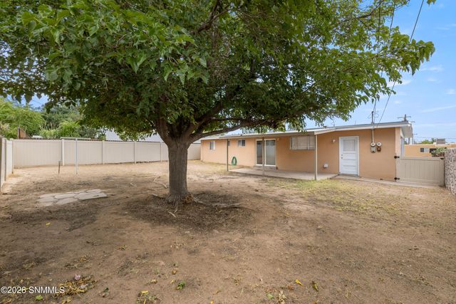 2117 Skyway Drive, Las Cruces, NM 88001