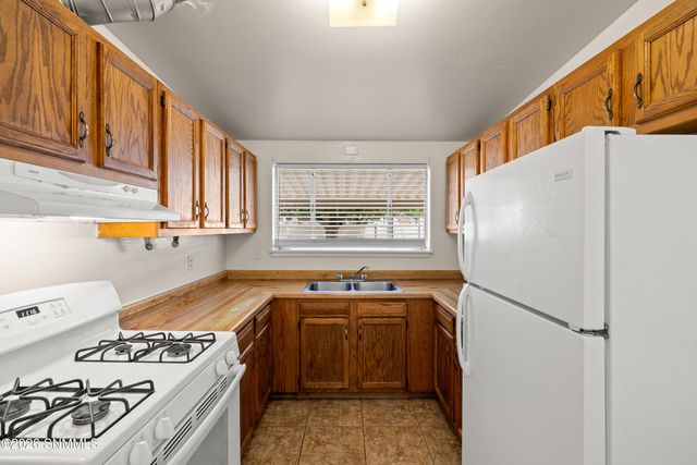 2117 Skyway Drive, Las Cruces, NM 88001