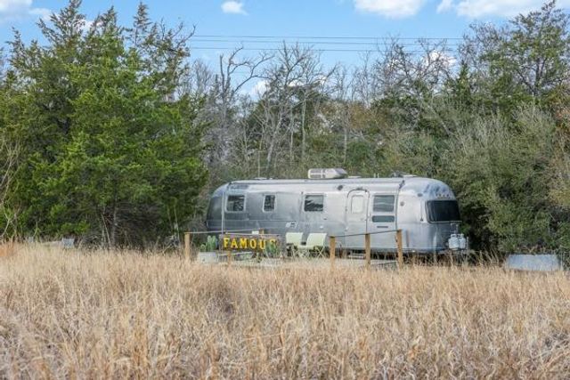 375 Fm-954, Round Top, TX 78954