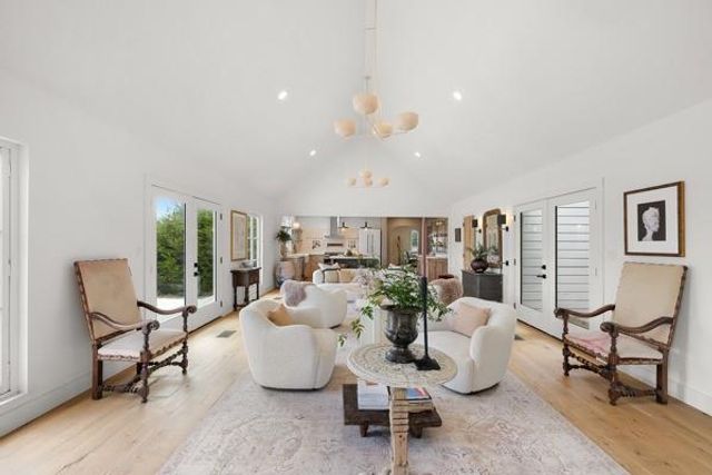 375 Fm-954, Round Top, TX 78954