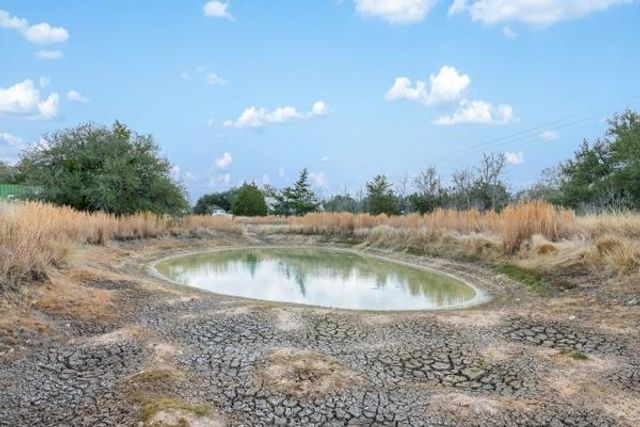 375 Fm-954, Round Top, TX 78954