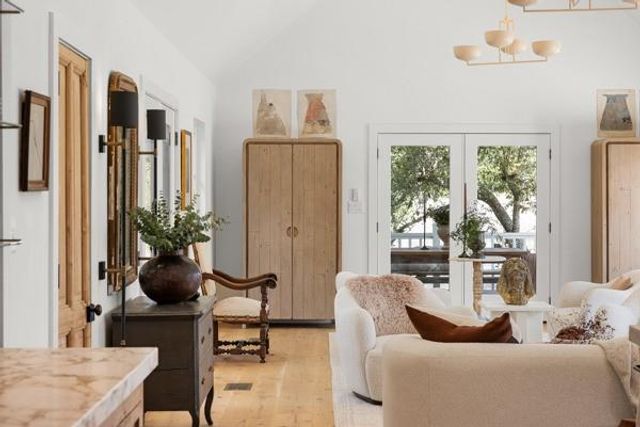 375 Fm-954, Round Top, TX 78954