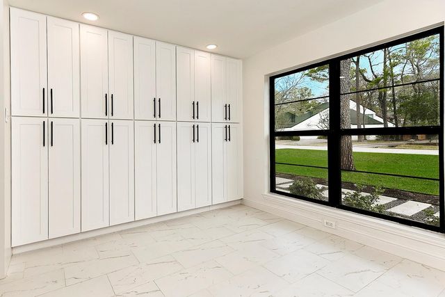 29 N Havenridge Drive, The Woodlands, TX 77381