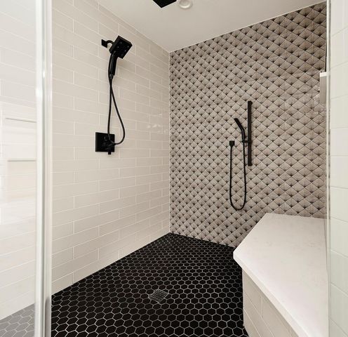 29 N Havenridge Drive, The Woodlands, TX 77381