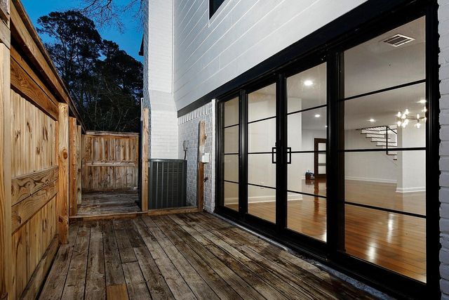 29 N Havenridge Drive, The Woodlands, TX 77381