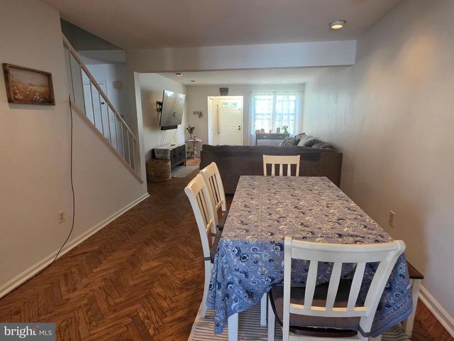 51 GREENSWARD LN, Cherry Hill, NJ 08002