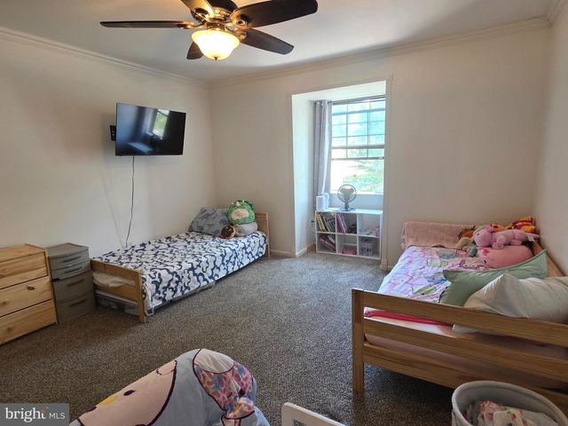 51 GREENSWARD LN, Cherry Hill, NJ 08002
