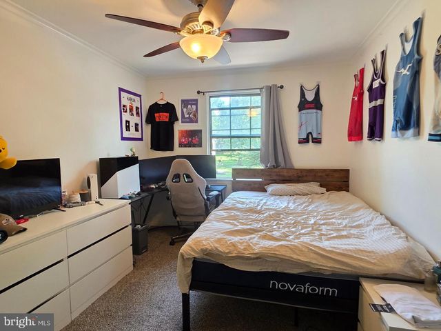 51 GREENSWARD LN, Cherry Hill, NJ 08002