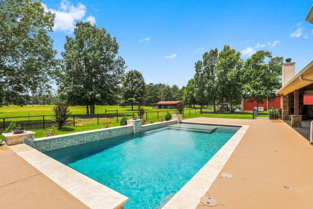 3443 Fm 2457, Livingston, TX 77351