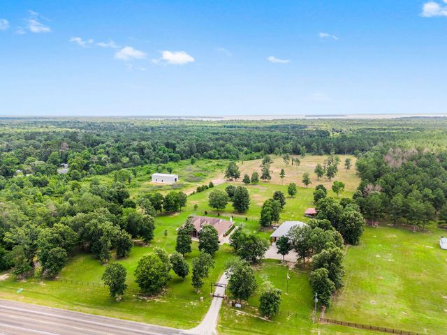 3443 Fm 2457, Livingston, TX 77351