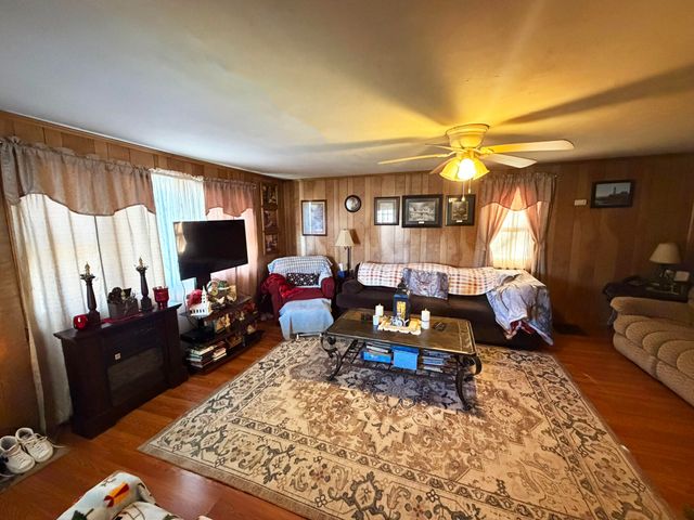 91 Quinton Callahan Road, Booneville, KY 41314