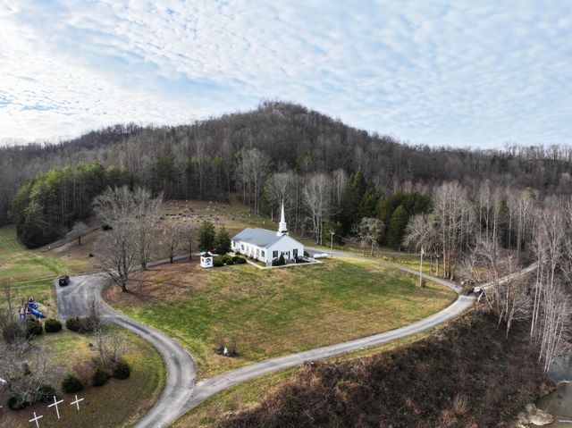 91 Quinton Callahan Road, Booneville, KY 41314