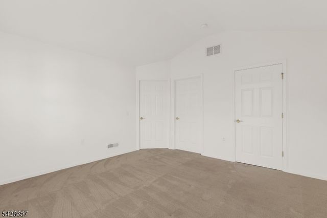 44 Chandler Ct, Hillsborough Twp., NJ 08844