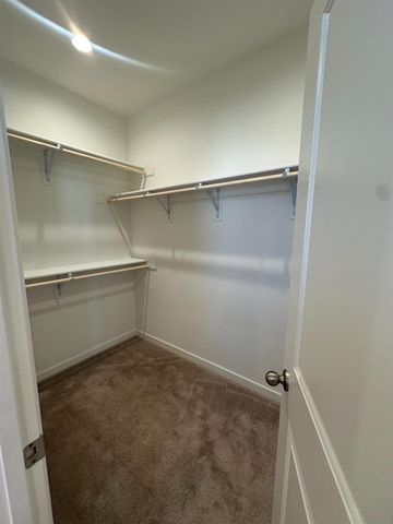 4249 Hillside Road, Madera, CA 93636