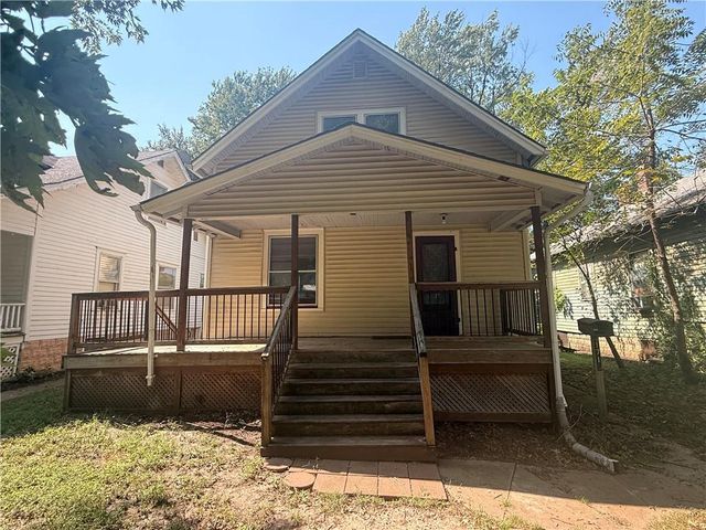 1715 Quincy Street, Topeka, KS 66612