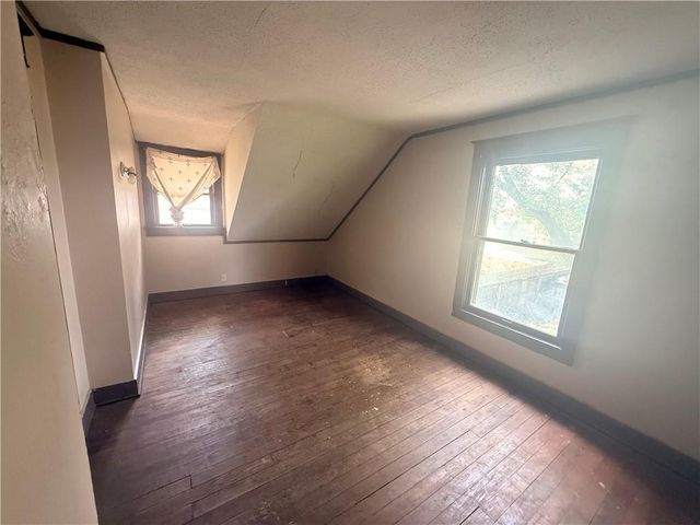 1715 Quincy Street, Topeka, KS 66612