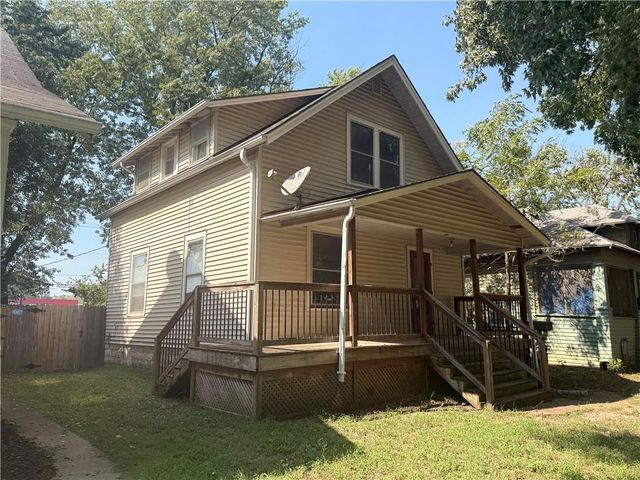 1715 Quincy Street, Topeka, KS 66612