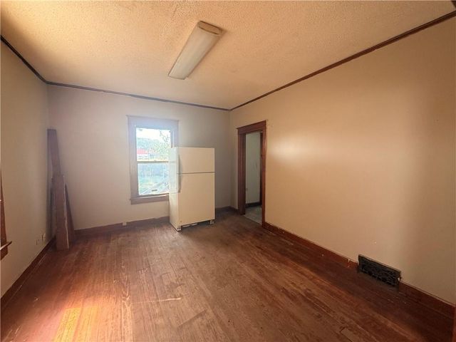 1715 Quincy Street, Topeka, KS 66612