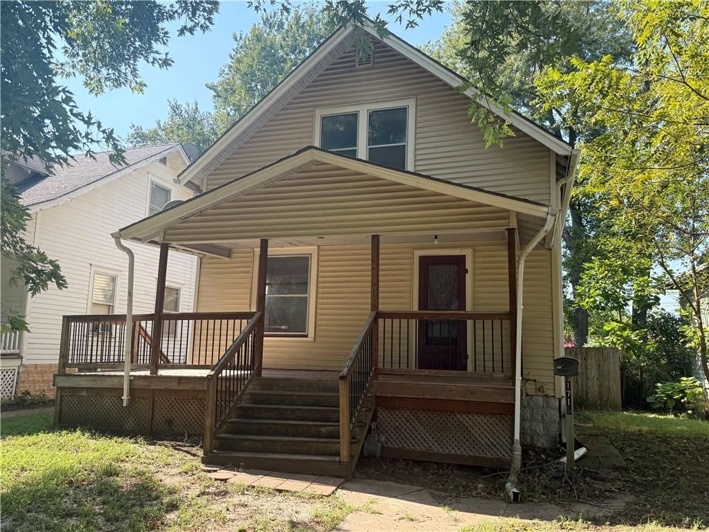 1715 Quincy Street, Topeka, KS 66612