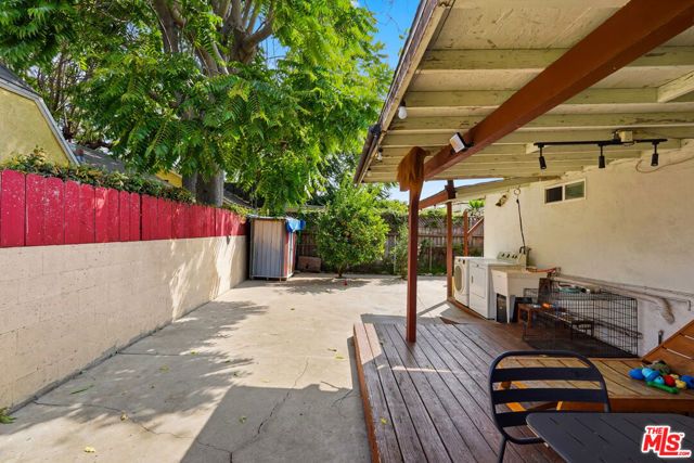 2754 Knox Avenue, Los Angeles, CA 90039