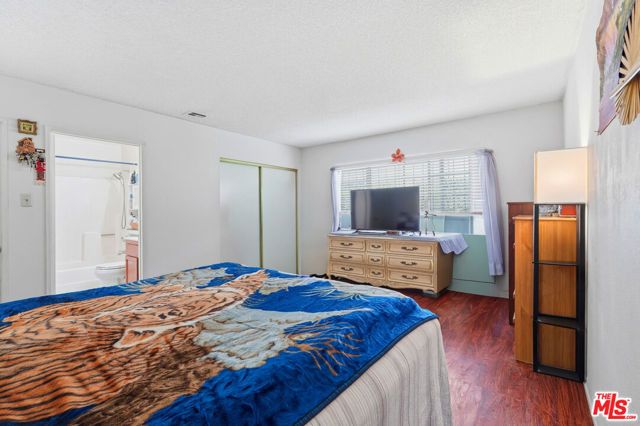 2754 Knox Avenue, Los Angeles, CA 90039