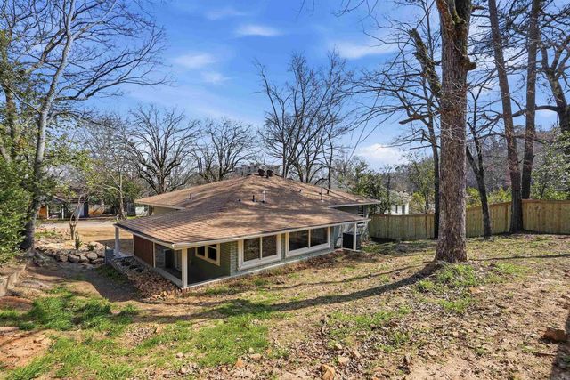 1700 Lilac Circle, Little Rock, AR 72202