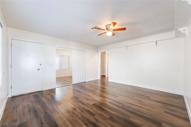 6998 Sylvan Oak Drive, Las Vegas, NV 89147