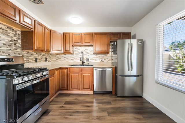 6998 Sylvan Oak Drive, Las Vegas, NV 89147